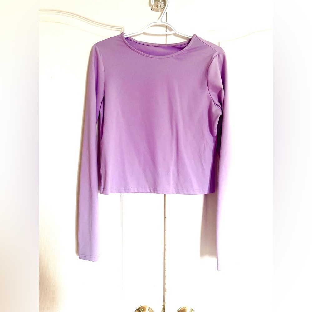 NWOT Lavender Cropped Long-Sleeve Top